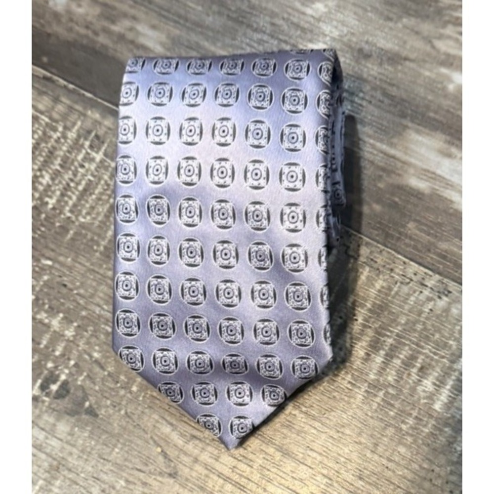 Ermenegildo Zegna Silk Tie Italy Lavender Purple Geometric Medallion Luxury Tie